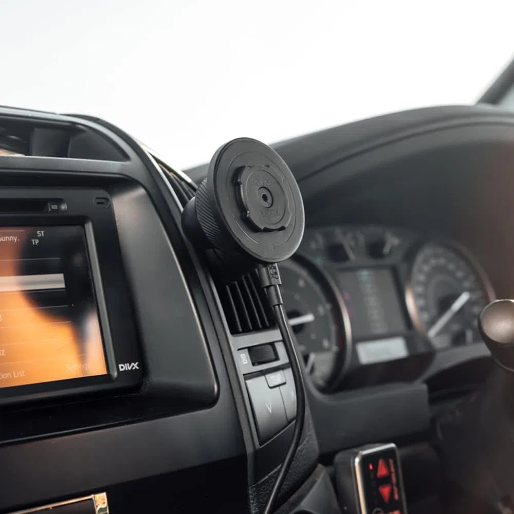 Quad Lock MAG Kabelloses Ladegerät 15 W für Smartphone, kompatibel mit MAG-Schutzhüllen, Auto- und Schreibtischhalterungen
