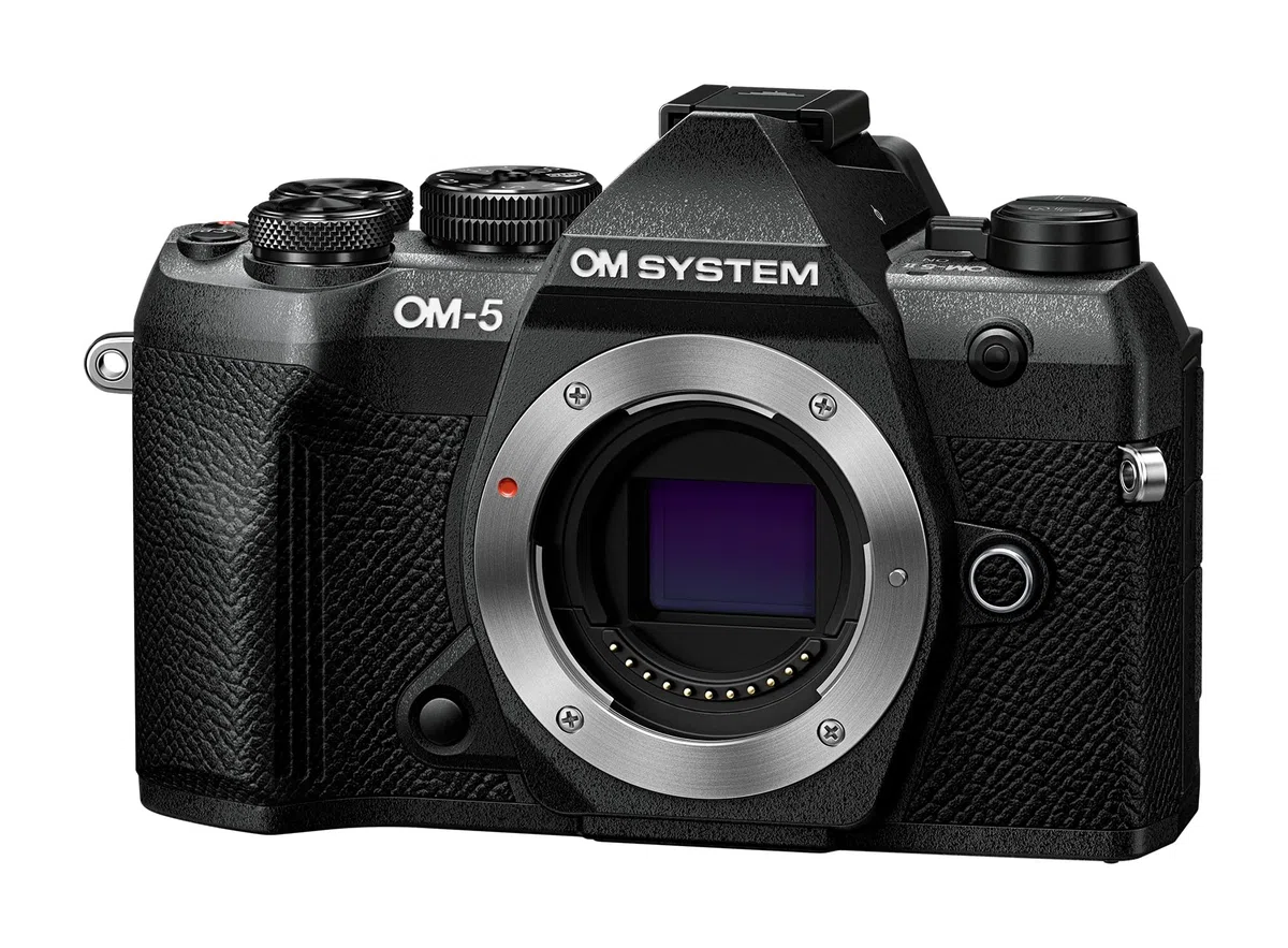OM SYSTEM OM-5 Mark II MFT-Kamera mit M.Zuiko ED 12-40 mm F2.8 PRO II, 20 MP, IP53 Wetterschutz, 5-Achsen-Bildstabilisierung, 50 MP High-Res Shot, Schwarz