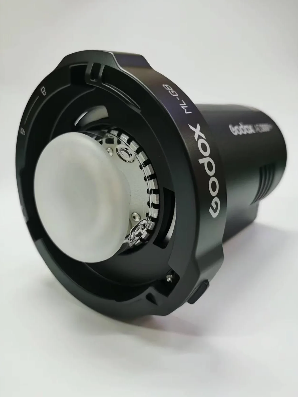 Godox ML-GB Bowens Adapter für Godox AD300Pro Blitz, ML100R, ML100Bi, ML60IIBi, ML30, ML30Bi, ML60, ML60Bi LED-Videoleuchten