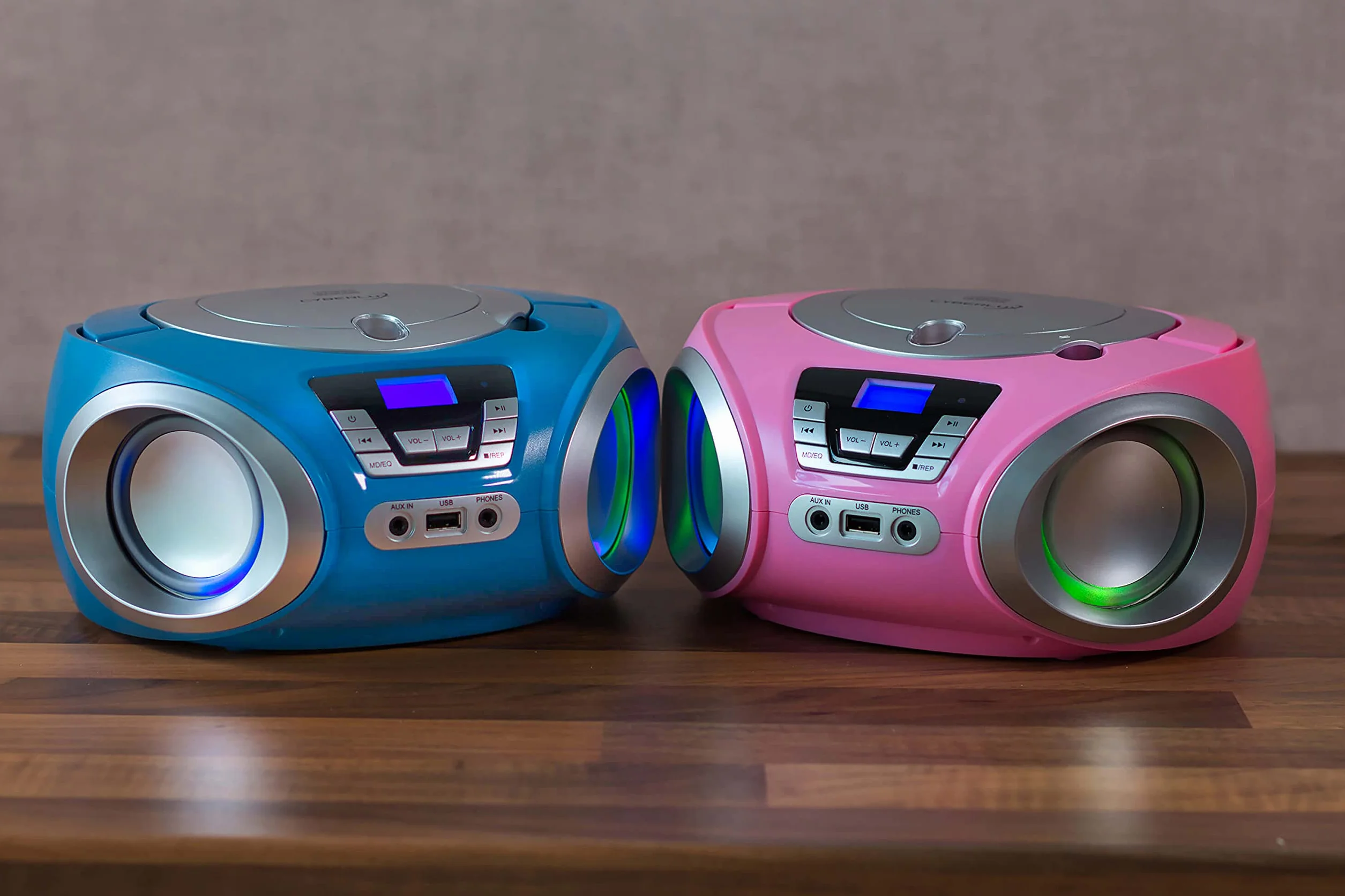 CD-Player mit LED-Beleuchtung | Kopfhöreranschluss | Tragbares Stereo-Radio | Kinderradio | Stereoanlage | USB | CD/MP3-Player | UKW-Radio | Kopfhöreranschluss | AUX-Eingang