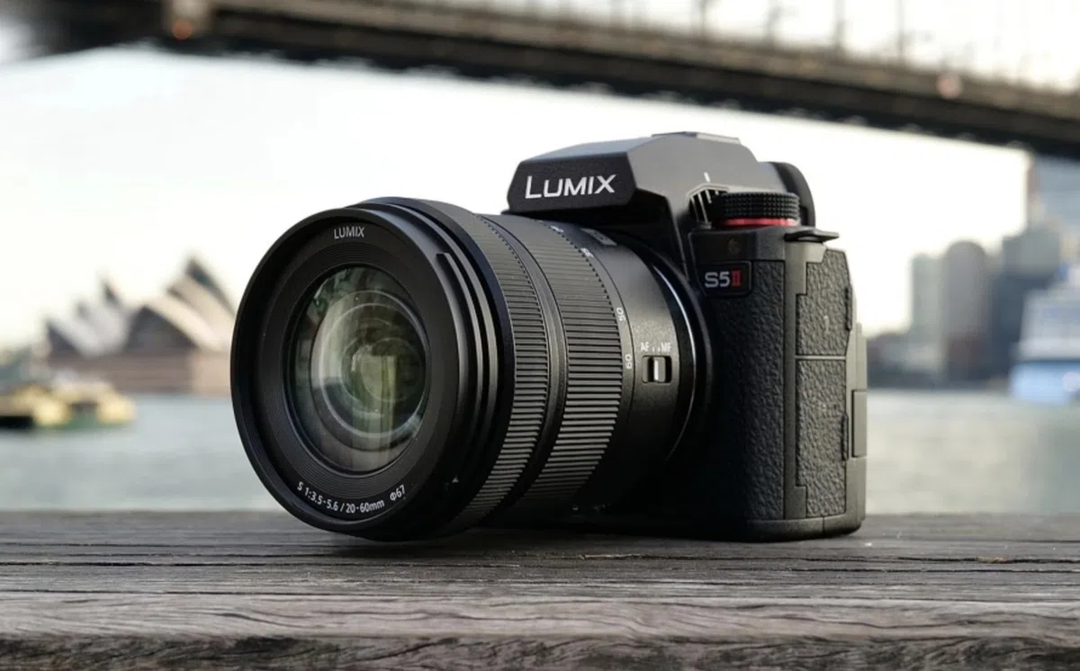 Hybrid-Set Panasonic Lumix S5 Mark II + S 20, 60 mm, f 3,5, 5,6 + S, 50 mm f 1,8