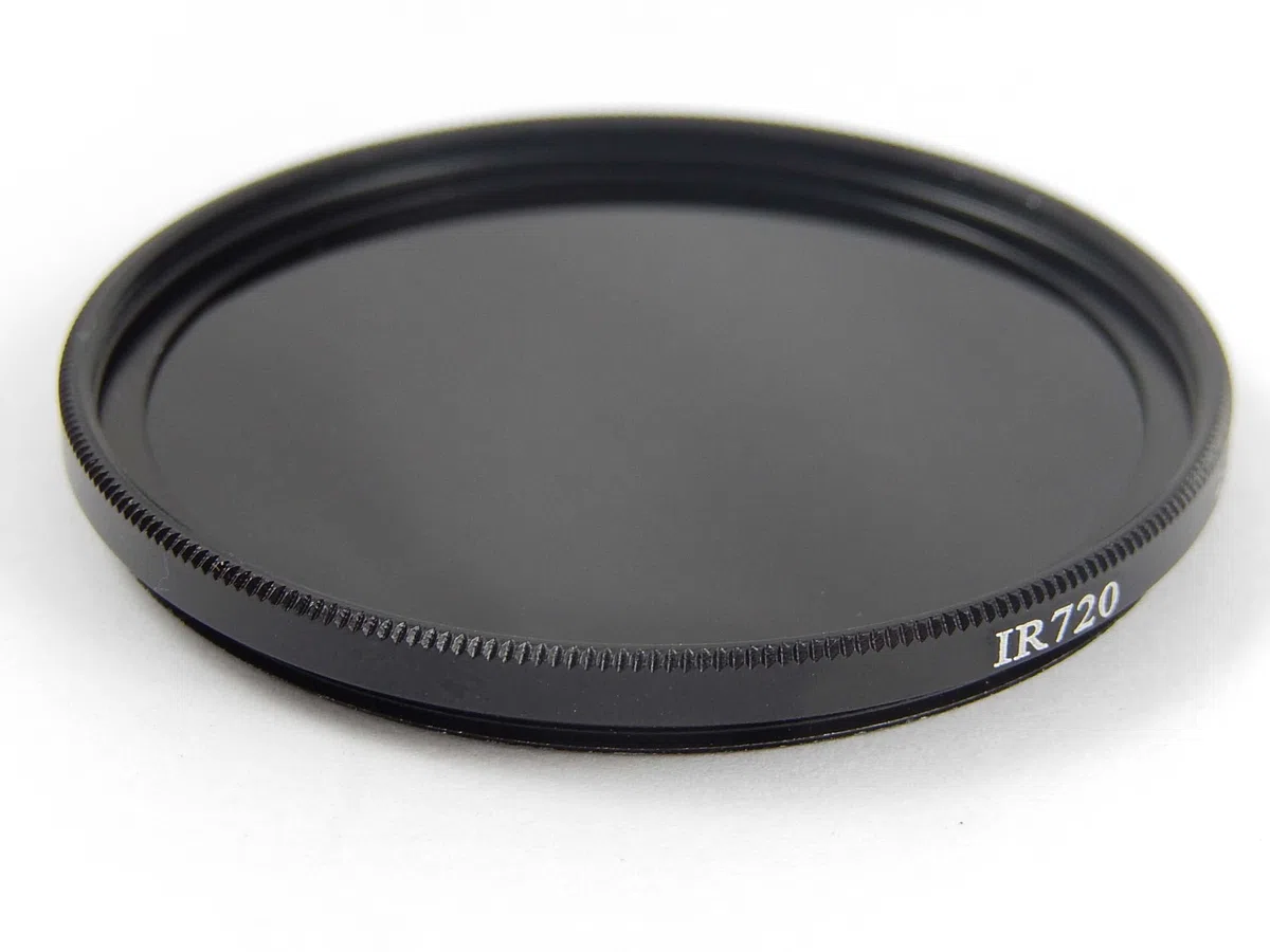 vhbw Universal Infrarot Filter 720nm für kompatibel mit Kamera Objektiven mit 40,5mm Filtergewinde - Zirkularer IR-Filter, Schwarz