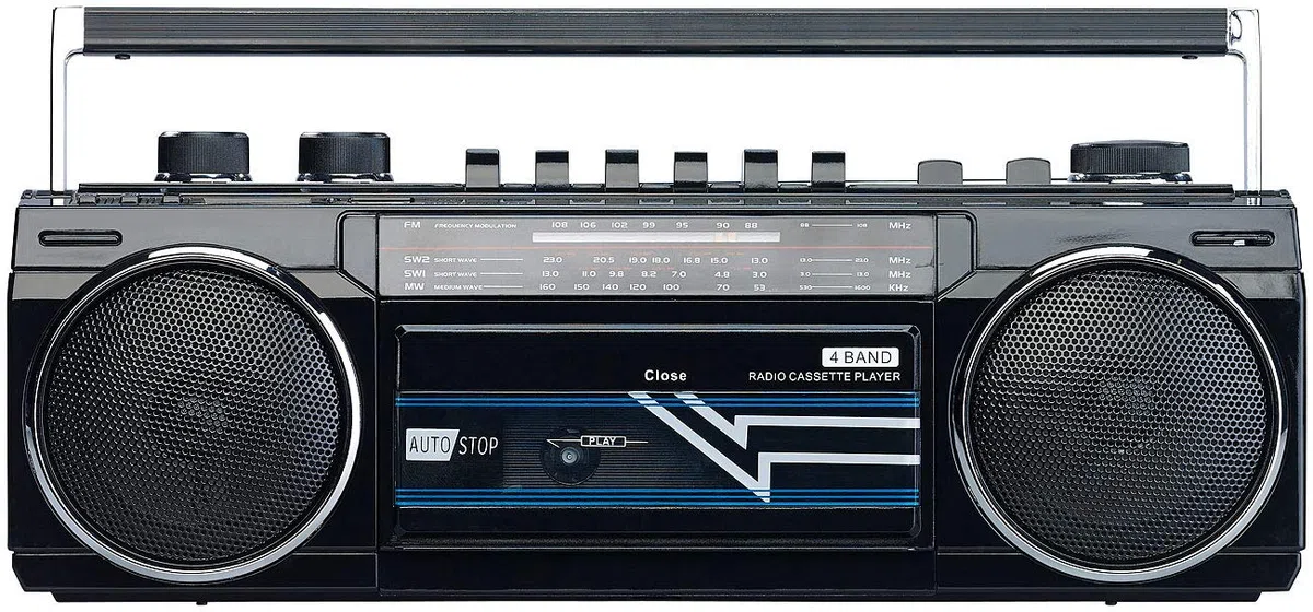auvisio Kassettenrekorder: Retro-Boombox mit Kassetten-Player, Radio, USB, SD & Bluetooth, 8 Watt (Ghettoblaster, Retro Kassettenrecorder, Kassettendeck)