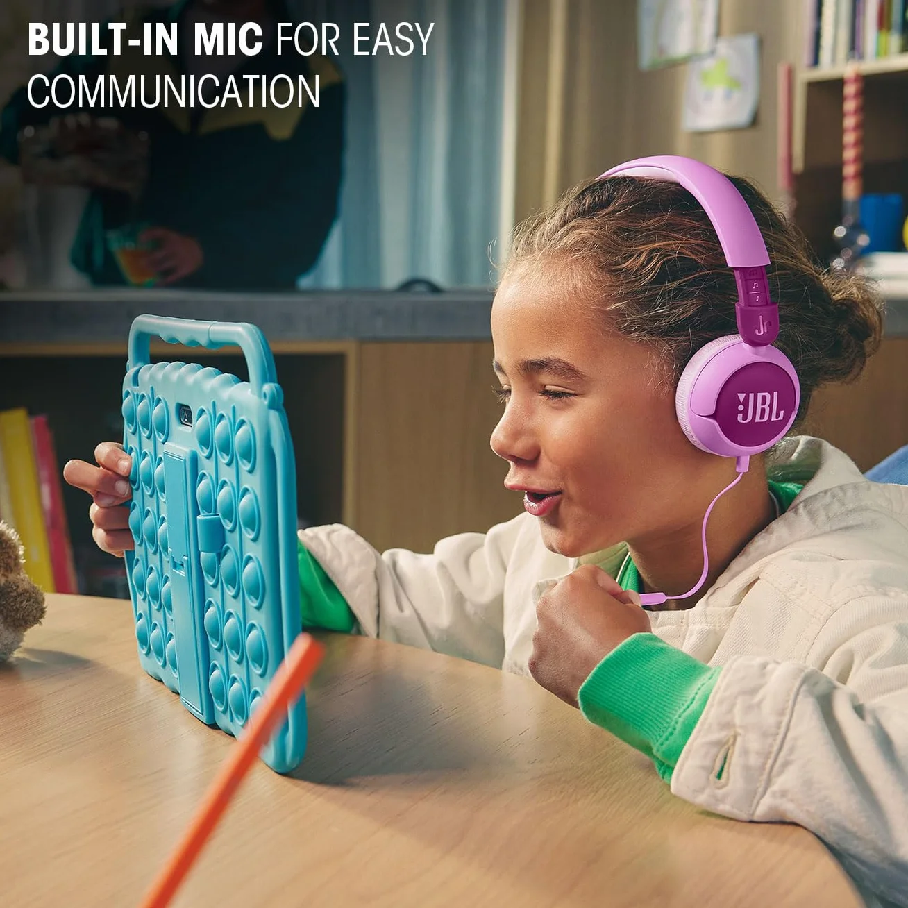 JBL Junior 320, On-Ear-Kopfhörer mit Kabel und eingebautem Mikrofon für Kinder, JBL Safe Sound, niedriger Lautstärke, 12 mm Soft Pad und Sticker-Set, tragbares Design, Lila