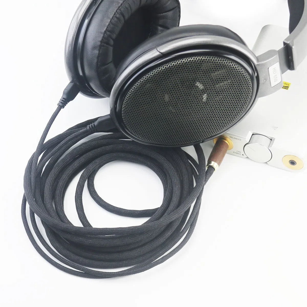 ABLET Ausgewogenes Ersatzkabel 4,4 mm, kompatibel mit Sennheiser Kopfhörern HD600, HD650, HD580, HD660S, HD58X, HD660S2, HD6XX 7N OCC silberplattiertes Kupfer, Nussbaumholzgehäuse
