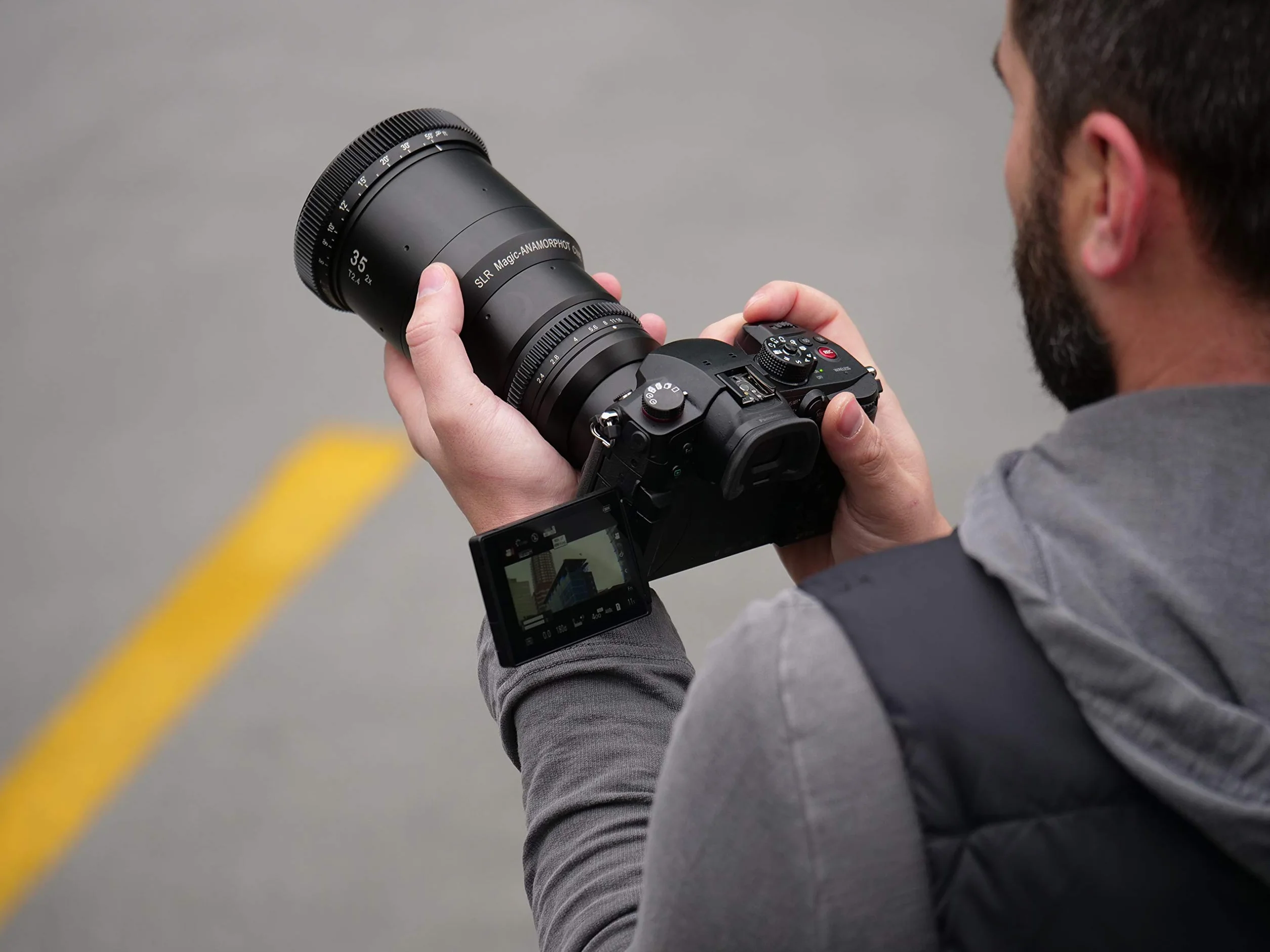 Panasonic Lumix DC-GH5SEG-K Systemkamera (10 MP, prof. Videofunktionen, wetterfestes Magnesiumgehäuse, schwarz)